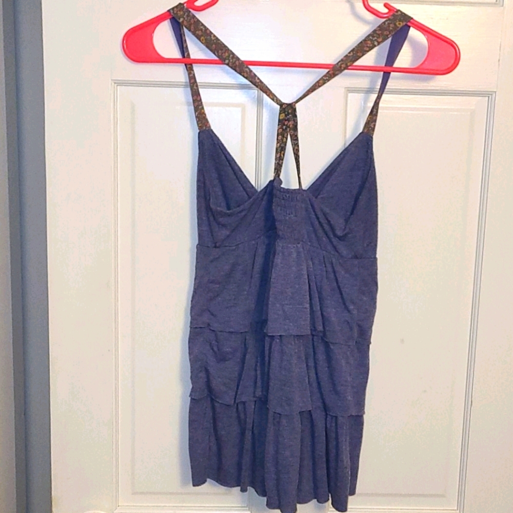 Dainty AE tiered ruffle tank - Picture 4 of 6